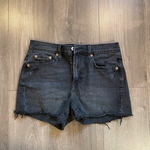 Gap black jean cutoffs size 27